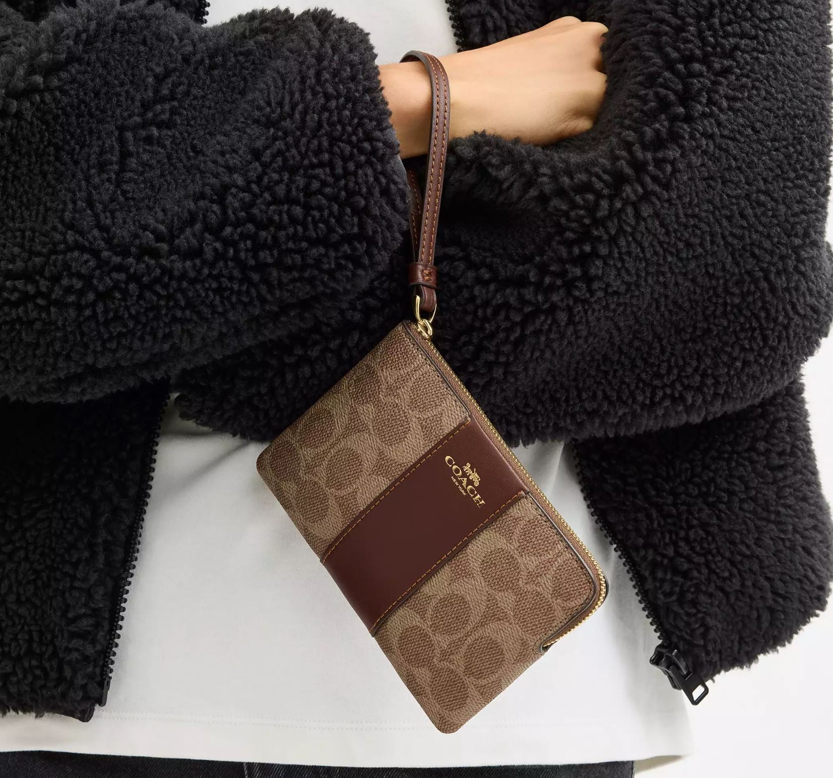 Corner Zip Wristlet Gold/Tan/Brown