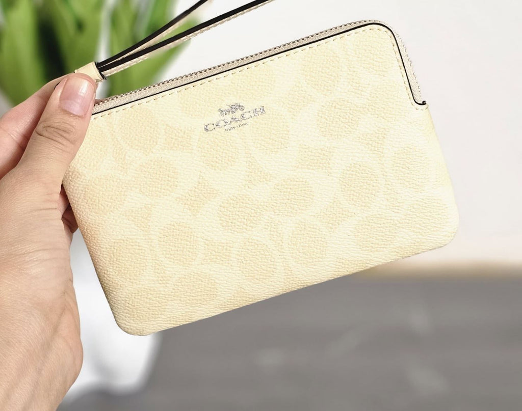 Corner Zip Wristlet canvas monogram