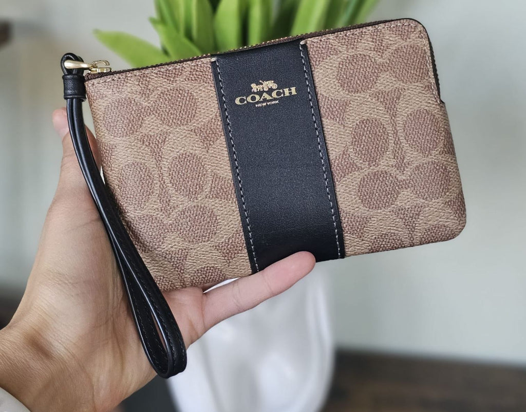 Corner Zip Wristlet Gold/Tan/Black