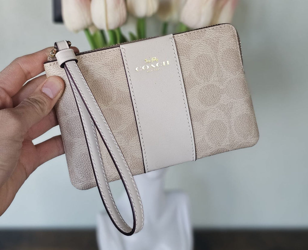 Corner Zip Wristlet  Gold/Sand/Chalk