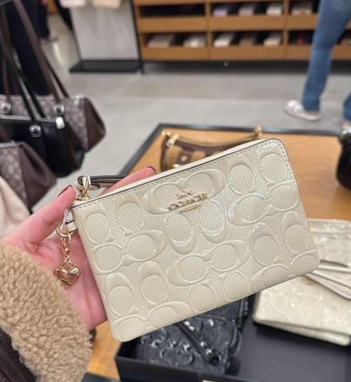 Corner Zip Wristlet In Signature Leather With Heart Charm