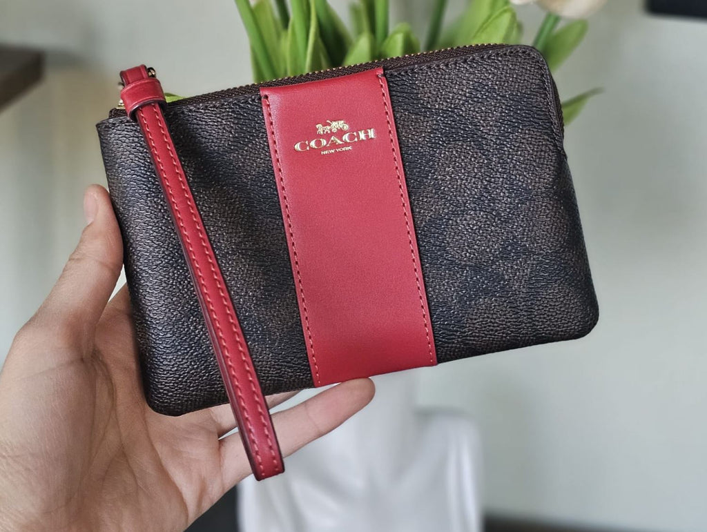 Corner Zip Wristlet Walnut/True Red