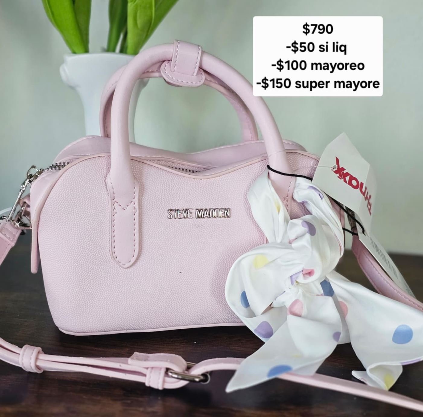 Crossbody rosa con moño