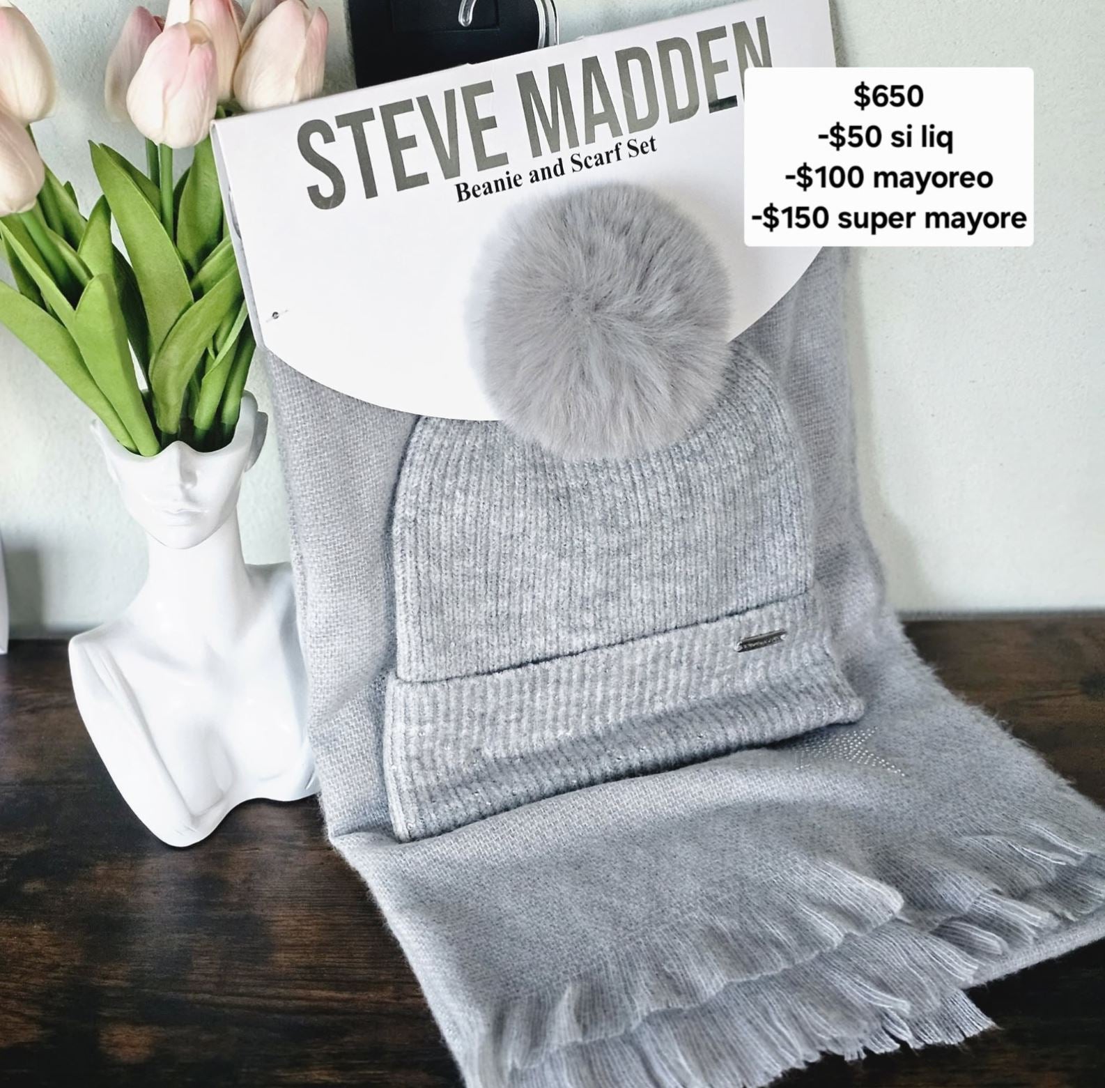 Beanie and scrf set steve madden gris