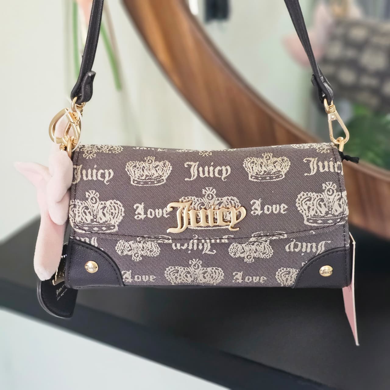 Crossbody cafe juicy