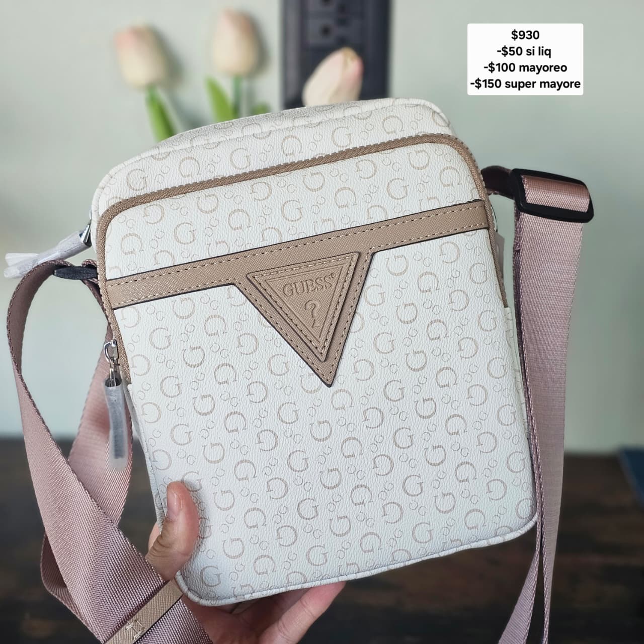 Crossbody clara guess