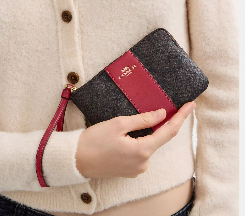 Corner Zip Wristlet Walnut/True Red