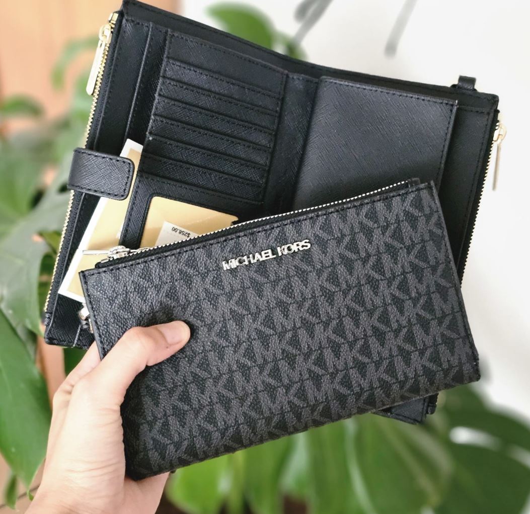 Cartera cellphone Jet Set Travel negro monogram