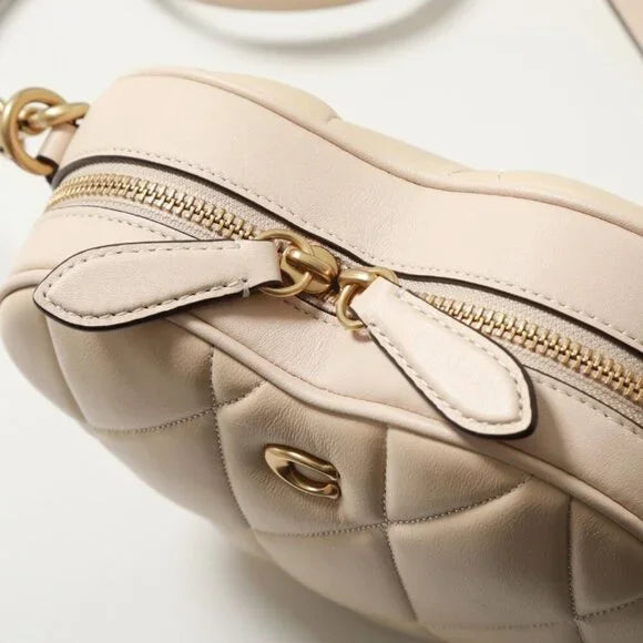Coach boutique heart crossbody