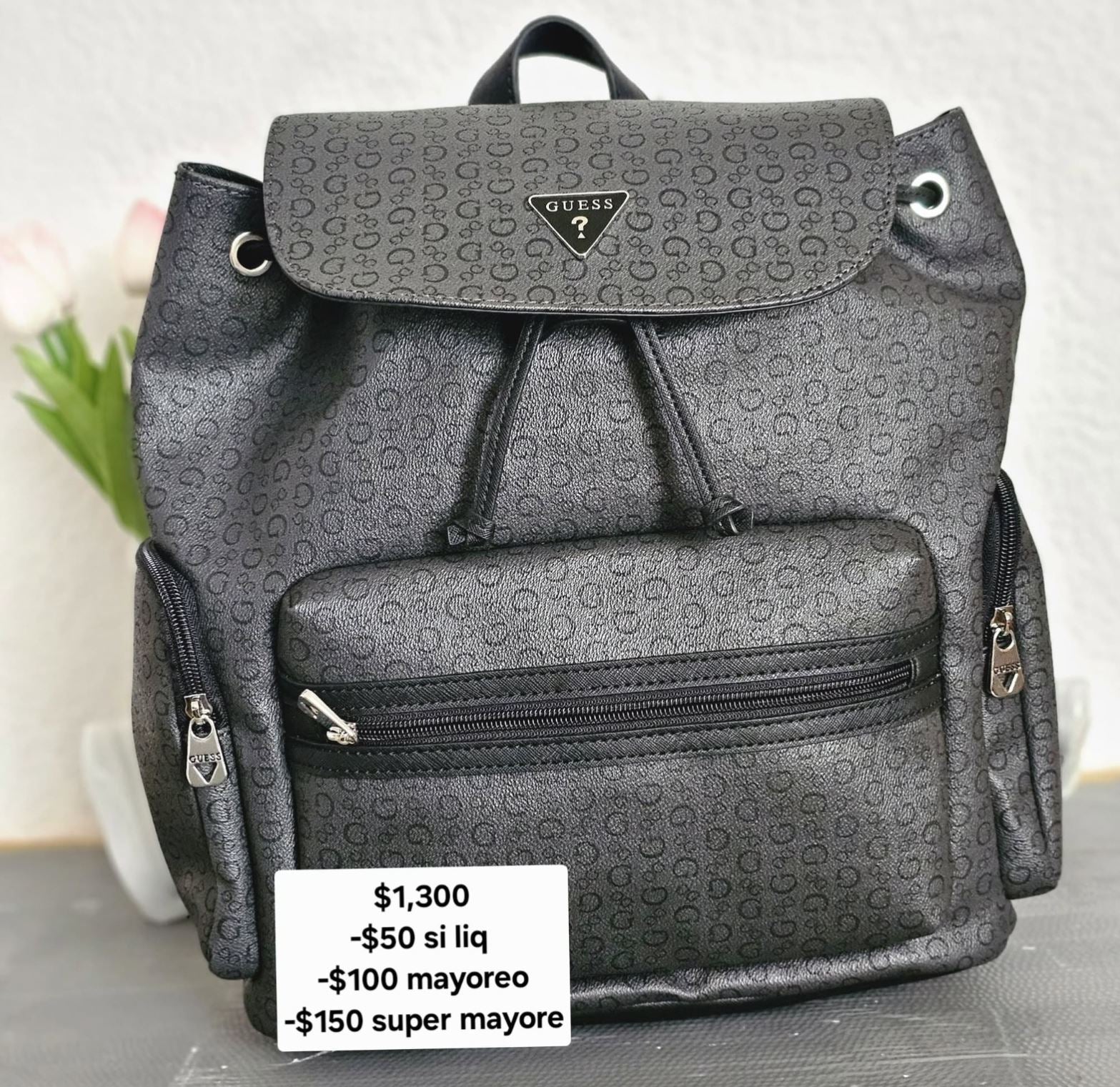 Pañalera guess mochila