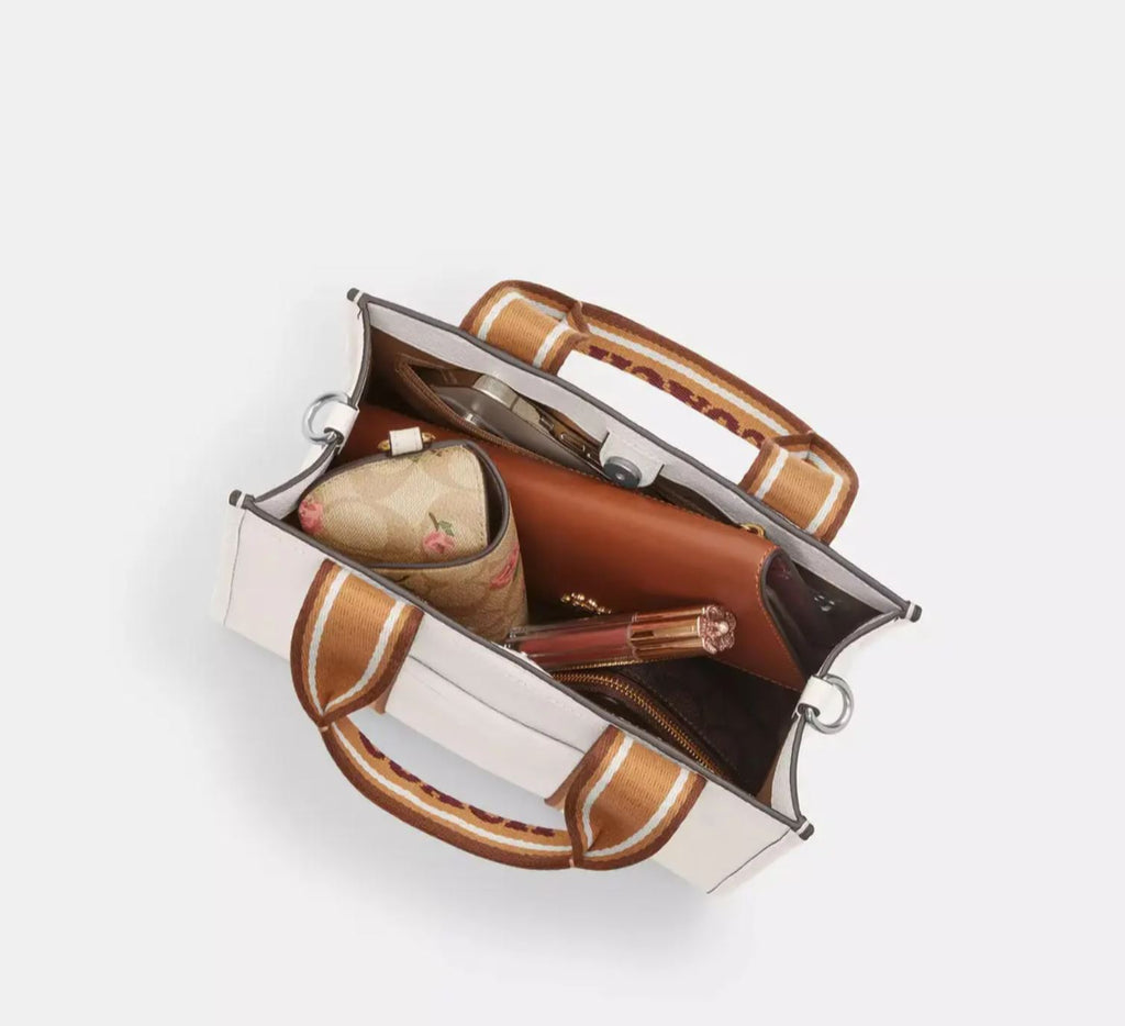 Smith tote bag 24 coach