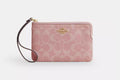 Corner Zip Wristlet rosa tela
